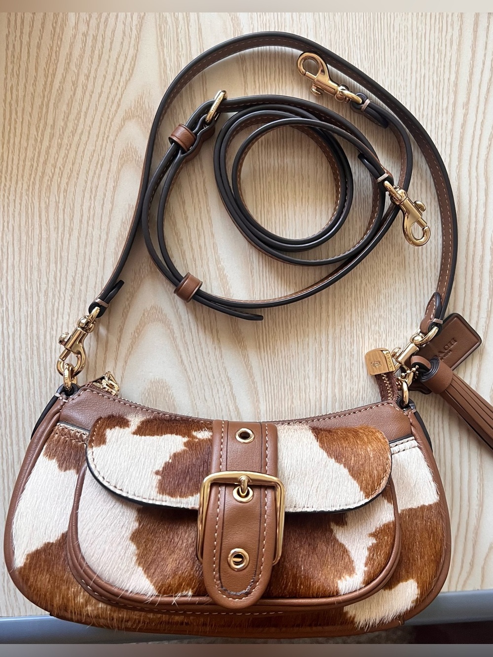 NWT Coach! Ashton Mini Shoulder Bag
In Haircalf With Cow Print - Picture 6 of 10